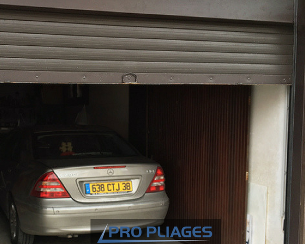 propliages- réalisations-habillage finition porte de garage